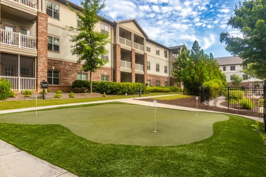 Arbor Terrace Peachtree City Putting Green