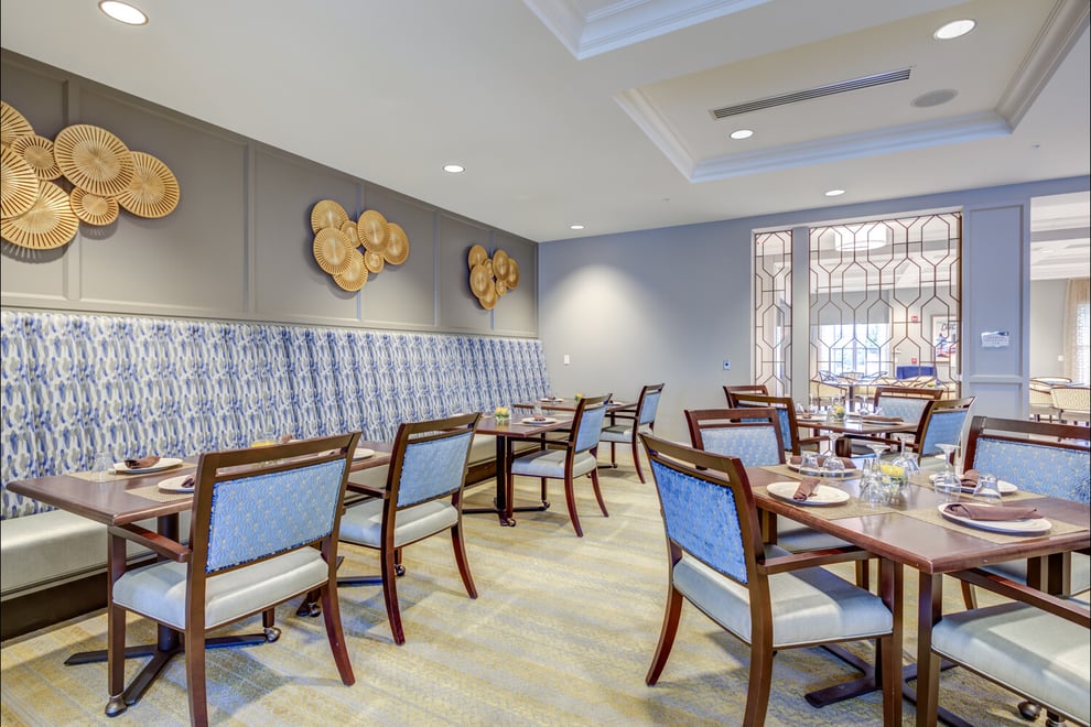 Arbor Terrace Glenview Dining 4
