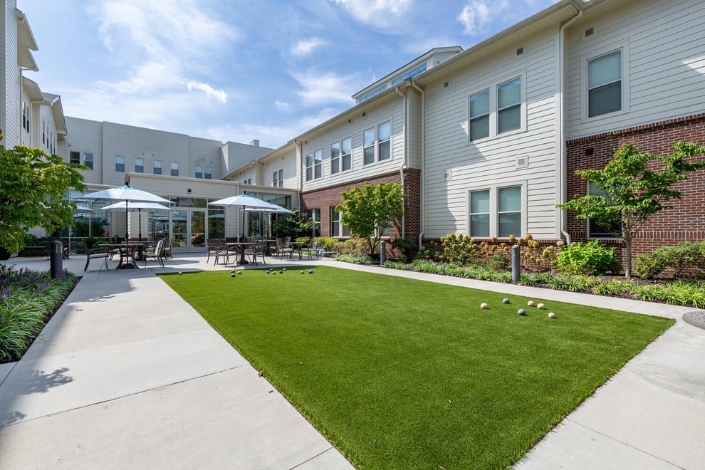 Arbor Terrace Prince William Commons-Courtyard 3